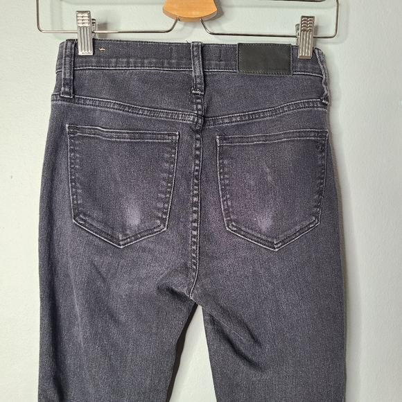 Madewell 10" High-Rise Skinny Jeans in Eclipse Wash - Picture 6 of 9